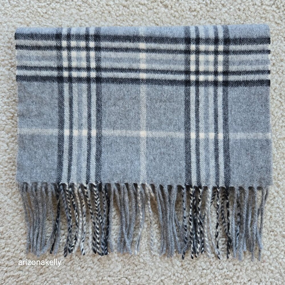 NWOT Enzo Mantovani Wool/Cashmere Scarf in Plaid Grey Black